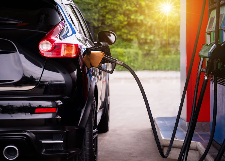 Fuel-Saving Tips for Long-Distance Road Trips