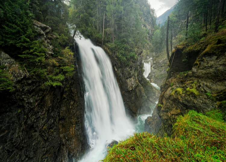 Waterfall_Hike